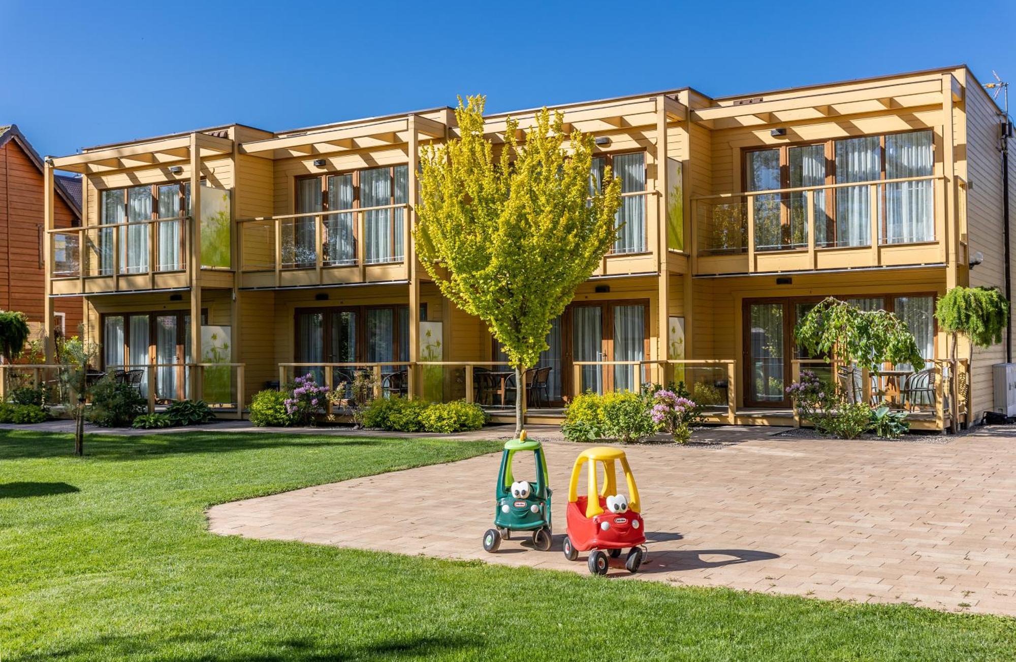 Domki Apartamentowe Bravo Bobolin Exterior photo